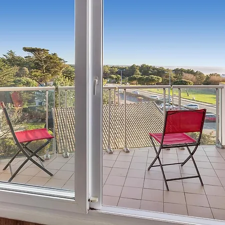 Апартаменты Alcantara Vue Mer, Premiere Ligne